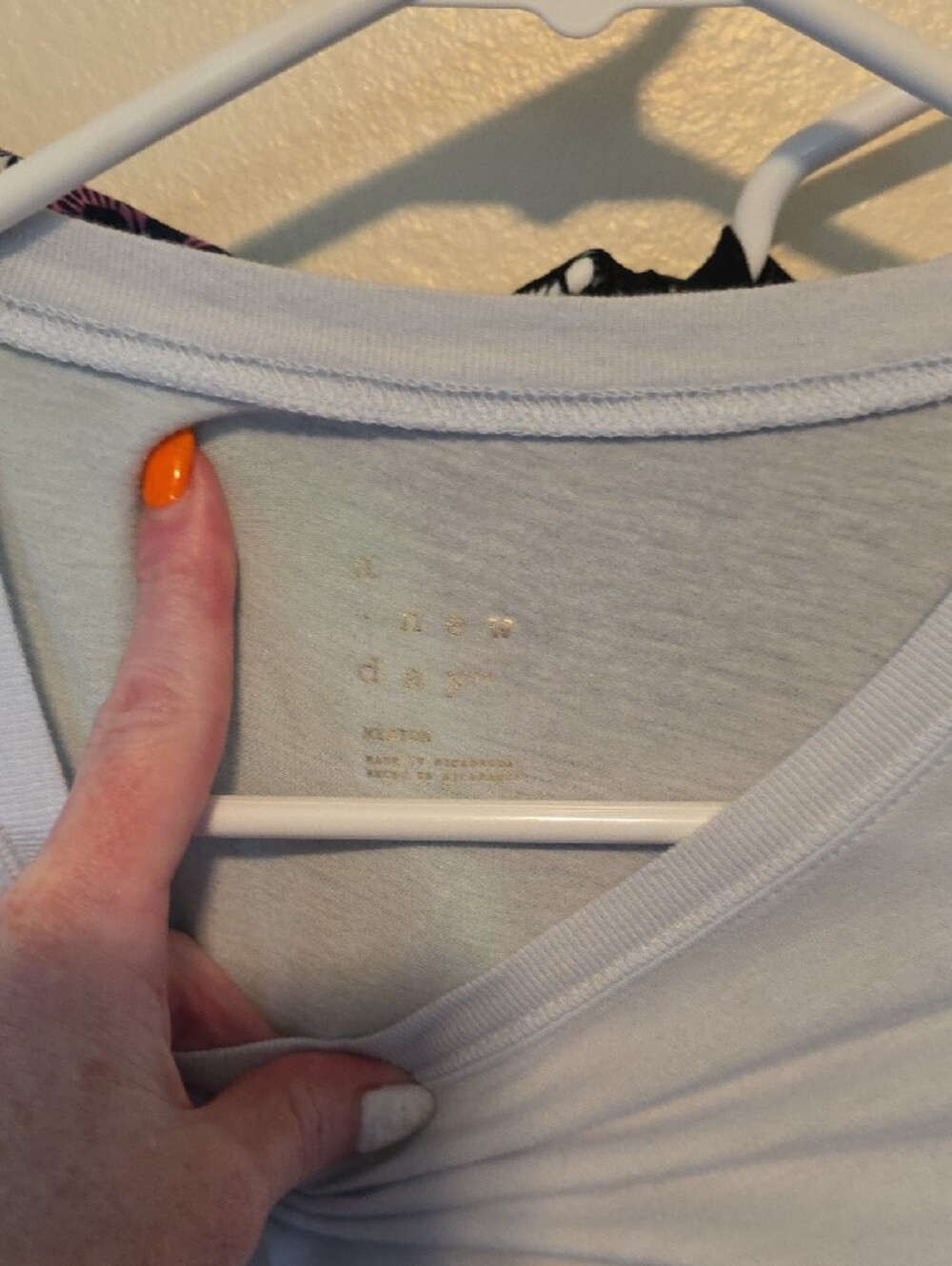 Womens Bundle Sz Med 4 Shirts - Picture 8 of 12